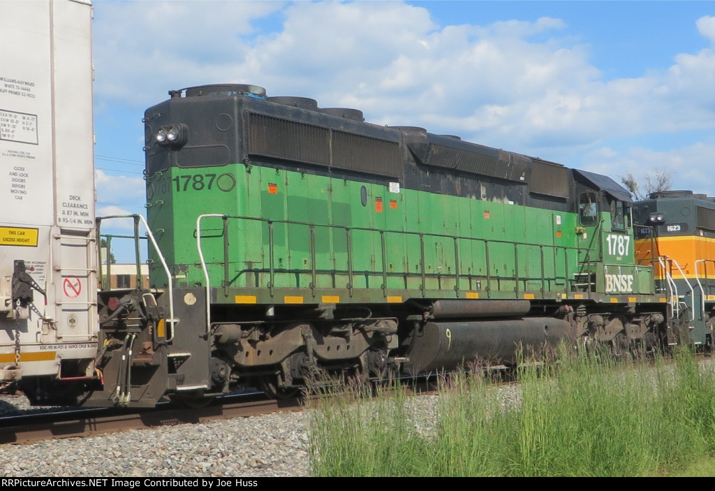 BNSF 1787